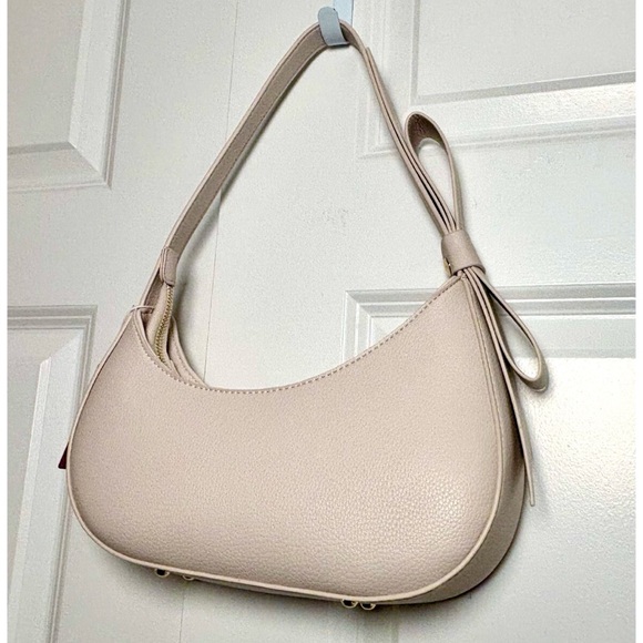 Purple & Lilac Elegant Bow Accent Ivory Shoulder Handbag - Picture 4 of 8